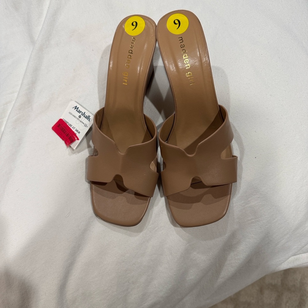 Madden Girl Women's Brown Mules - Picture 4 of 4